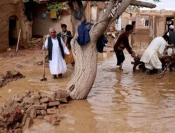 Pilu 6 Orang Tewas dan 100 Rumah Hanyut Akibat Banjir di Afghanistan