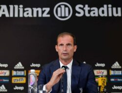 Dua Tahun Gagal, Allegri Mau Bertahan di Juventus