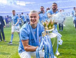 Momen Man City Pesta Juara Premier League 2022/2023