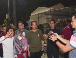 Kagetnya Pengunjung Saat Jokowi Jalan-jalan di Malioboro