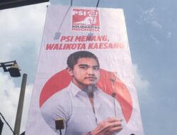 Senyum dan Tawa Jokowi saat Raja Juli Lapor soal Kaesang Depok Pertama