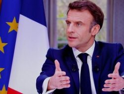 Macron Desak Iran Berhenti Dukung Rusia di Ukraina