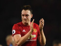 MU Lepas 7 Pemain, Termasuk Phil Jones