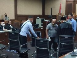 Eksepsi Lukas Enembe Ditolak Hakim, Sidang Lanjut Pembuktian