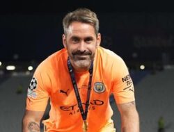 Scott Carson, Kiper Gabut Juara Liga Champions 2 Kali di Istanbul