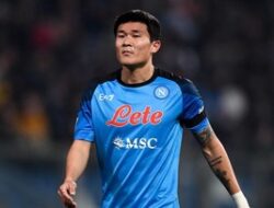 Napoli Incar Bek Asia Lagi untuk Gantikan Kim Min-jae?