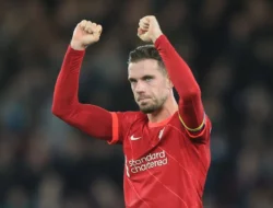 Legenda Liverpool Tak Masalah Henderson ke Arab Saudi Demi Uang