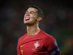 Ronaldo Mau Investasi di Grup Media yang Berselisih Dengannya