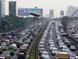 Ada Kendaraan Gangguan, Lalin Tol Tangerang Arah Jakarta Macet