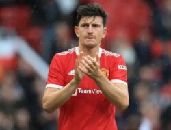 Maguire Mending Tinggalkan MU, Karier di Timnas Dipertaruhkan