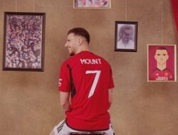 Nomor 7 MU: Mason Mount Warisi Jersey Beckham Hingga Ronaldo