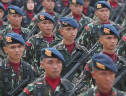 Meriahnya Upacara Hari Bhayangkara ke-77 di GBK