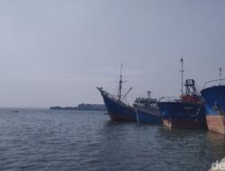 Cerita ABK Tak Bisa Kerja hingga Ngutang gegara Bangkai Kapal di Sunda Kelapa