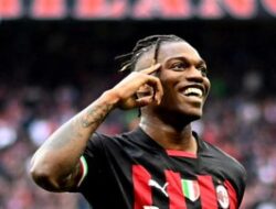 Penampakan Perdana Rafael Leao Pakai Nomor 10 Milan