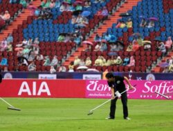 Tottenham Vs Leicester dan Fans Setia di Lapangan Banjir Rajamangala