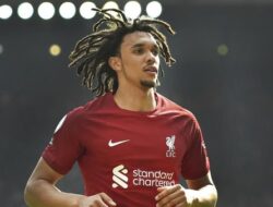 Gaya Rambut Baru Trent Sambut Musim yang Baru