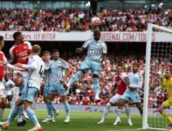 MU Tertinggal 1-2 dari Nottingham Forest di Babak I