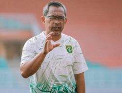 Aji Santoso ke Pemain Persebaya: Ayo Bangkit!