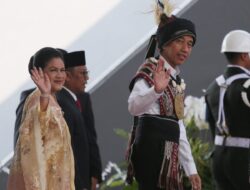 Jokowi Tiba di Gedung DPR/MPR RI, Pakai Baju Adat Tanimbar