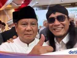 Momen Kebersamaan Gus Miftah dan Prabowo