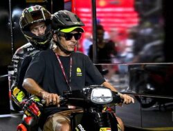 Momen Rossi Jadi ‘Sopir’ Bezzecchi