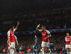 Pesta Gol, Meriam London Menang 4-0