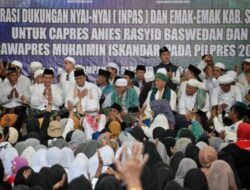 Momen Anies Baswedan Hadiri Deklarasi Dukungan Nyai dan Emak-emak Sampang