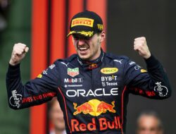 Verstappen Tiga Poin Menuju Titel Juara Dunia Ketiga