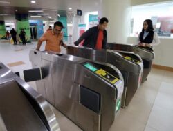 LRT, MRT, TransJ Akan Terapkan Tiket Berbasis Akun, Anda Setuju?