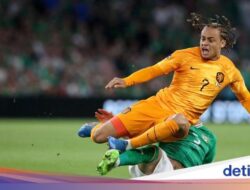 Diwarnai 2 Penalti, De Oranje Menang 2-1