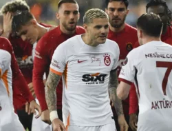 Galatasaray Pecundangi MU di Old Trafford