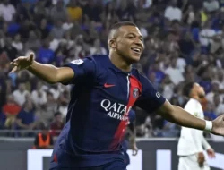 Mbappe Bawa Les Parisiens Unggul di Babak I