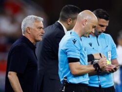 Roma Kalah, Mourinho Tuding Wasit Sengaja Incar Pemainnya