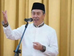 Maju Nyaleg, Syamsuar Mengundurkan Diri Sebagai Gubernur Riau