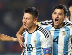 Echeverri Hat-trick, Argentina Sikat Brasil 3-0