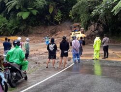 Banjir-Longsor Terjang Lima Puluh Kota Sumbar, 1 Pengendara Tewas