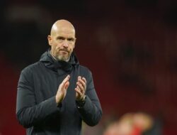 Ten Hag Balas Sindiran Van Dijk