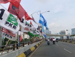 Bendera Parpol Bikin Celaka, Ini Aturan Larang Alat Kampanye di Flyover DKI