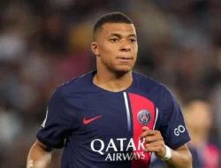 Barcelona Lagi Cekak, Tak Mampu Rekrut Mbappe