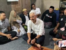 Hari ke-44 Kampanye, Ganjar Menginap di Rumah Guru Honorer di Tegal