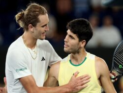 Zverev Depak Alcaraz, Jumpa Medvedev di Semifinal