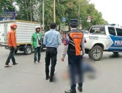 Wanita Lompat dari Jembatan Ancol dan Tertabrak Mobil