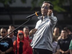 Terpopuler Sepekan: Mahfud Mundur dari Menteri-Ricuh Demo Apdesi