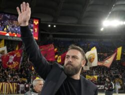 De Rossi Start Sip di Roma, Totti Kasih Pujian dan Candaan