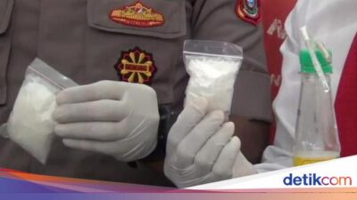 Pengedar Narkoba di Jakut Dibekuk, Belasan Paket Sabu Disita