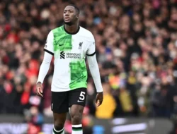 Konate Bikin Cemas Liverpool