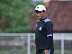 Pecat Aji Santoso, Persikabo 1973 Tunjuk Djadjang Nurdjaman Lagi