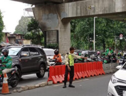 Pemotor Lawan Arah Cekcok dengan Sekuriti di Jaksel Kini Dicari Polisi