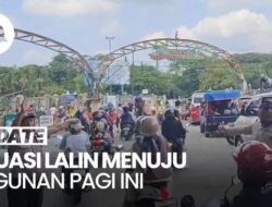 Lalu Lintas Padat Menuju Taman Margasatwa Ragunan di H+4 Lebaran