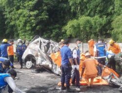 Polisi Sebut Semua Penumpang Gran Max Tewas di Kecelakaan Tol Japek Km 58